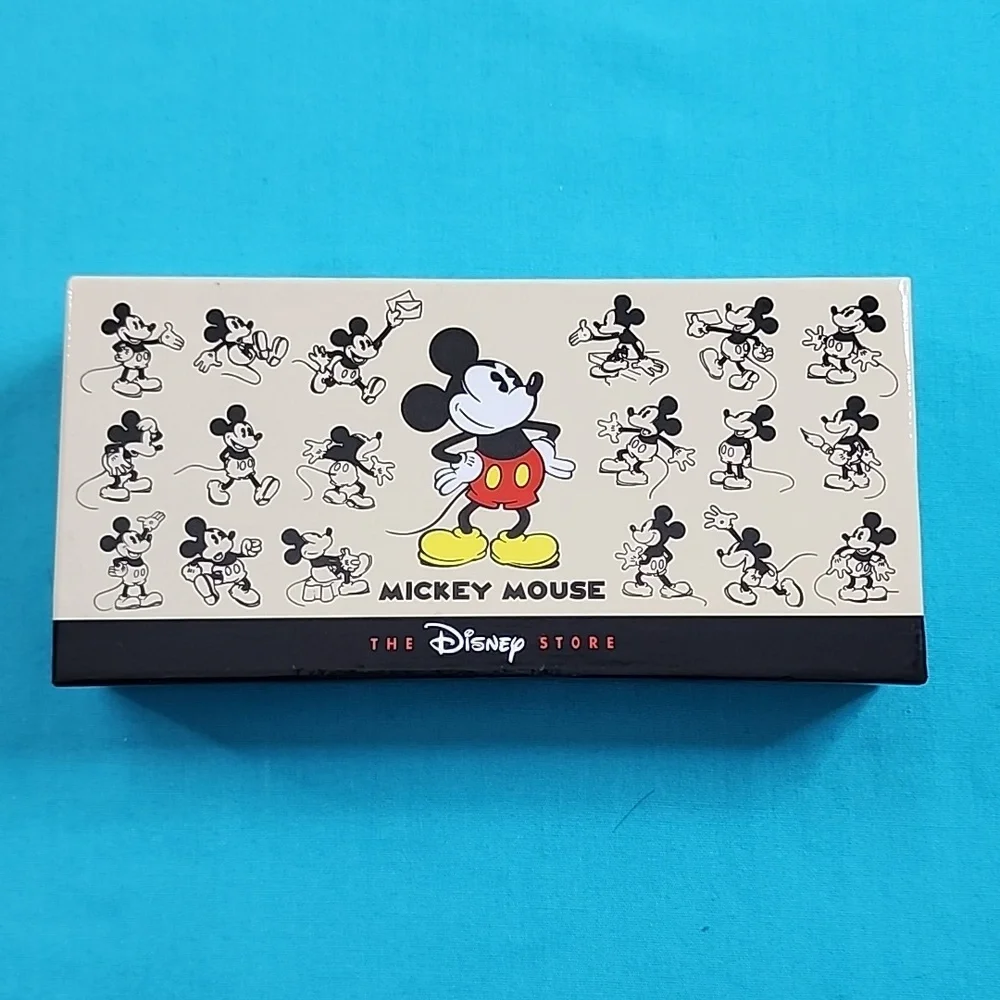 Vintage Rare Disney Gold Print Strap Goofy Watch